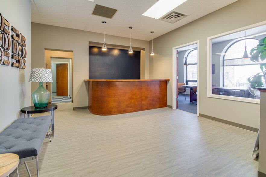 More Photos Of 227-229 S Washington Sq, Lansing Storefront Retail Office For Sale