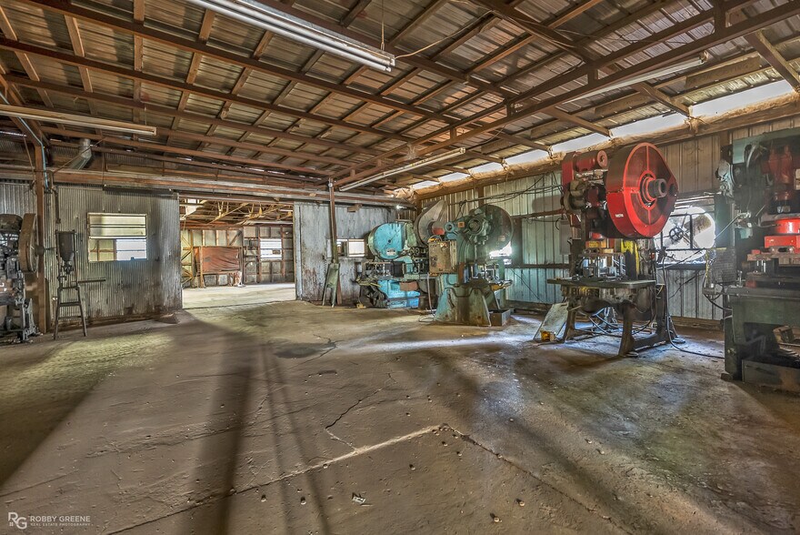More Photos Of 1326 East St, Minden Industrial For Sale
