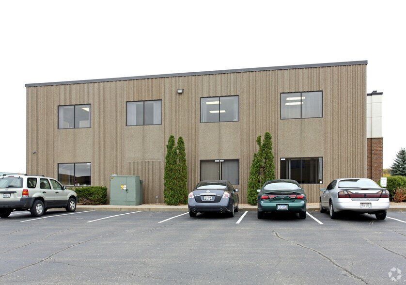 More Photos Of 644 Brakke Dr, Hudson Office For Sale