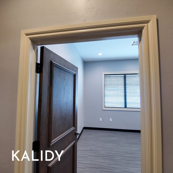 More Photos Of 2220 NW 164th St, Edmond Office For Sale