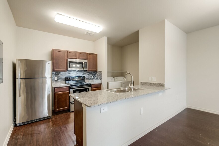 More Photos Of 2410 W Jack Finney Blvd, Greenville Apartments For Sale