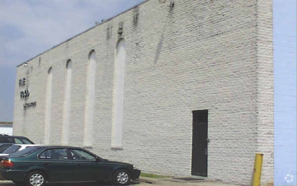 More Photos Of 4216 Shannon Dr, Baltimore Industrial For Sale