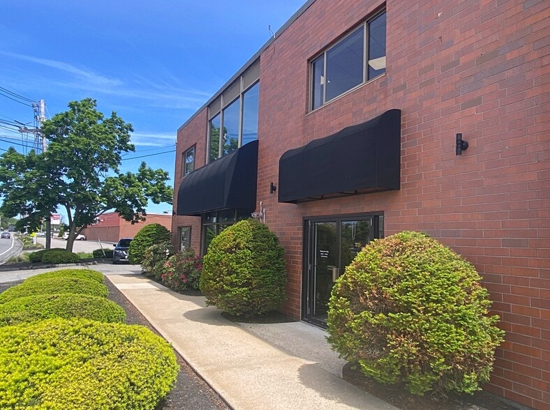 Primary Photo Of 329-331 Washington St, Woburn Medical For Lease