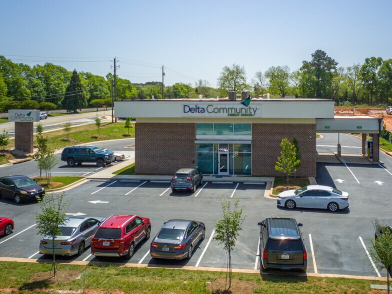 More Photos Of 3300 GA-42, Locust Grove Bank For Sale
