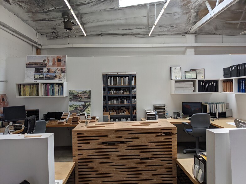 More Photos Of 3630 Tyburn St, Los Angeles Manufacturing For Lease