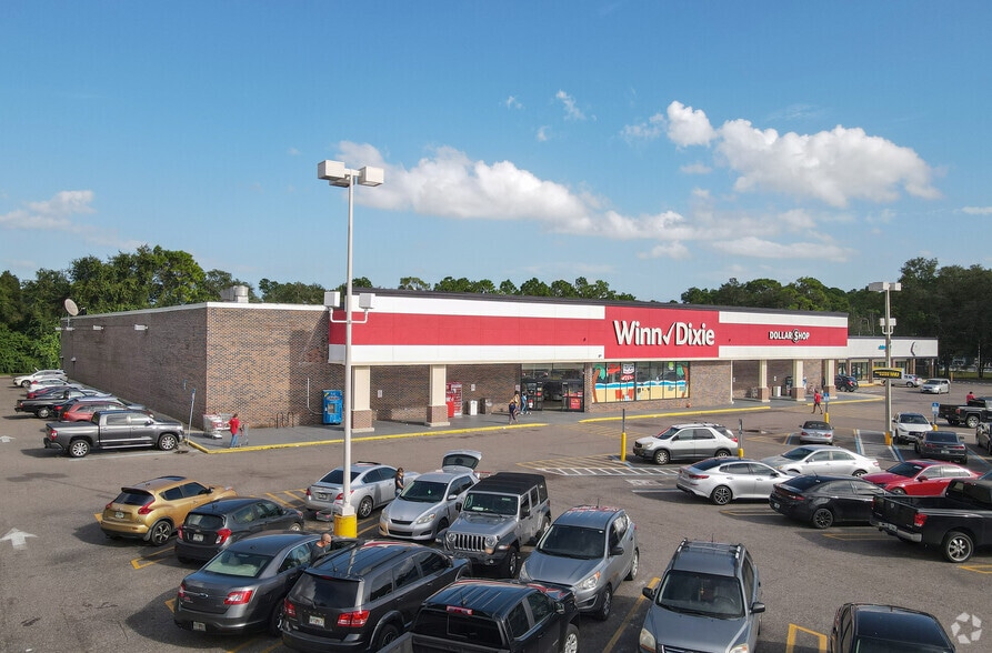 Primary Photo Of 12215-12333 Sago Ave W, Jacksonville Storefront For Lease