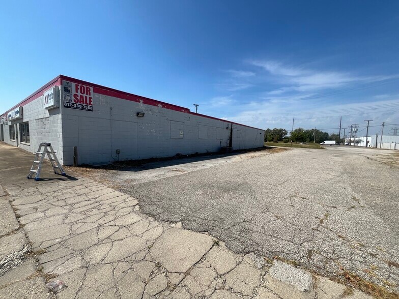 More Photos Of 124 N 2nd St, Terre Haute Warehouse For Sale