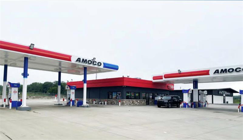Primary Photo Of 21406 E 275th St, Harrisonville Service Station For Sale