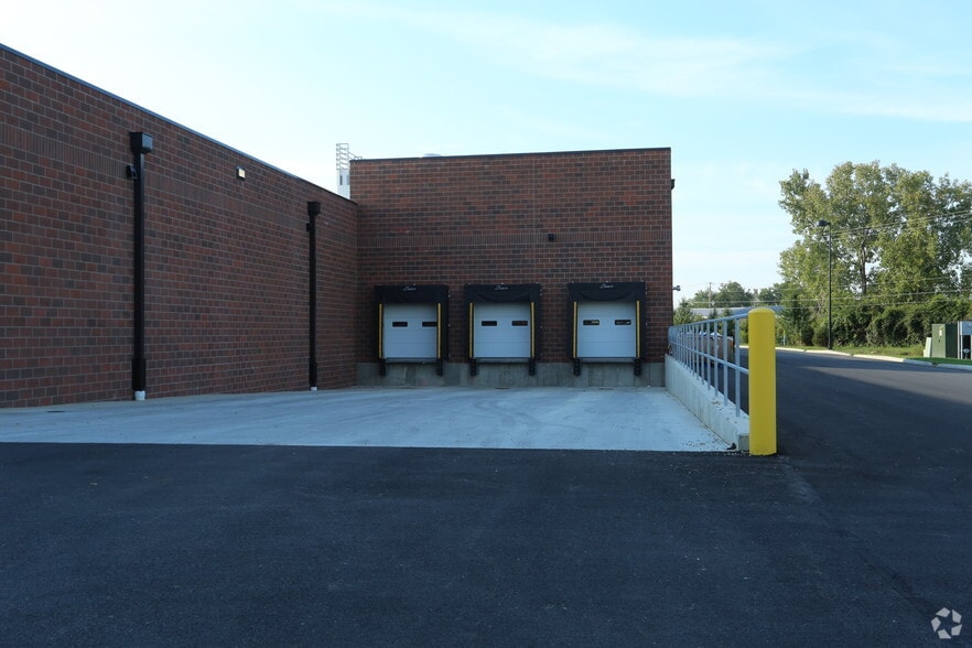 More Photos Of 4001 Britton Pky, Hilliard Freestanding For Lease