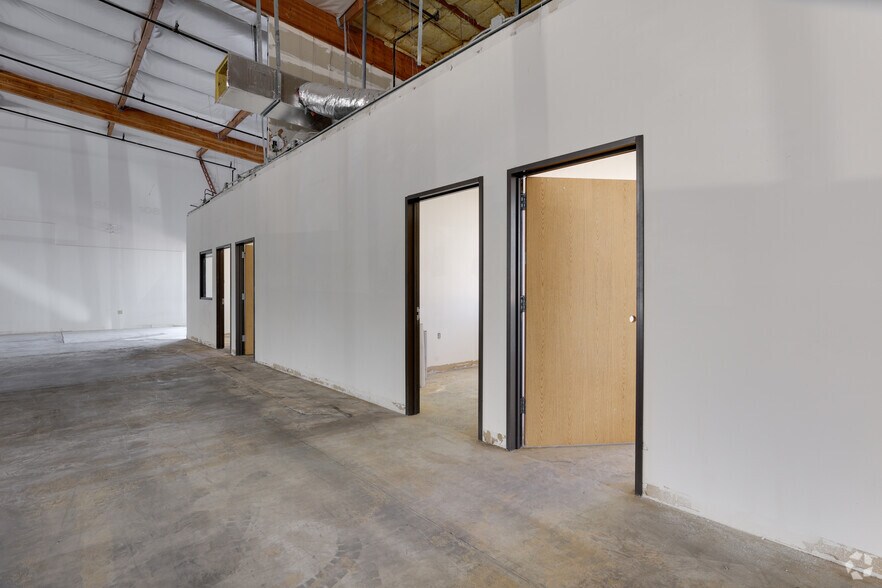 More Photos Of 3480 E Britannia Dr, Tucson Unknown For Lease