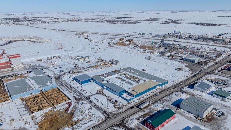 More Photos Of 135 York Street E St, Yorkton Warehouse For Sale