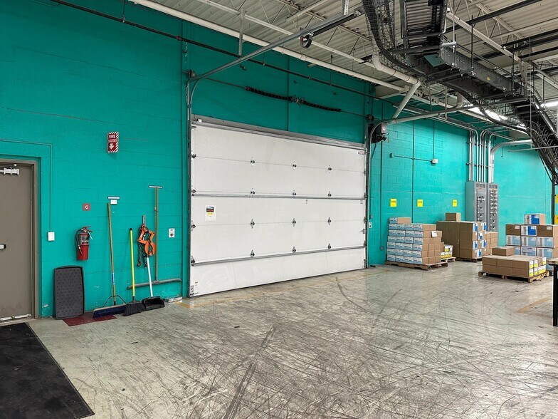 More Photos Of 100 N Byrne Rd, Toledo Light Distribution For Sale