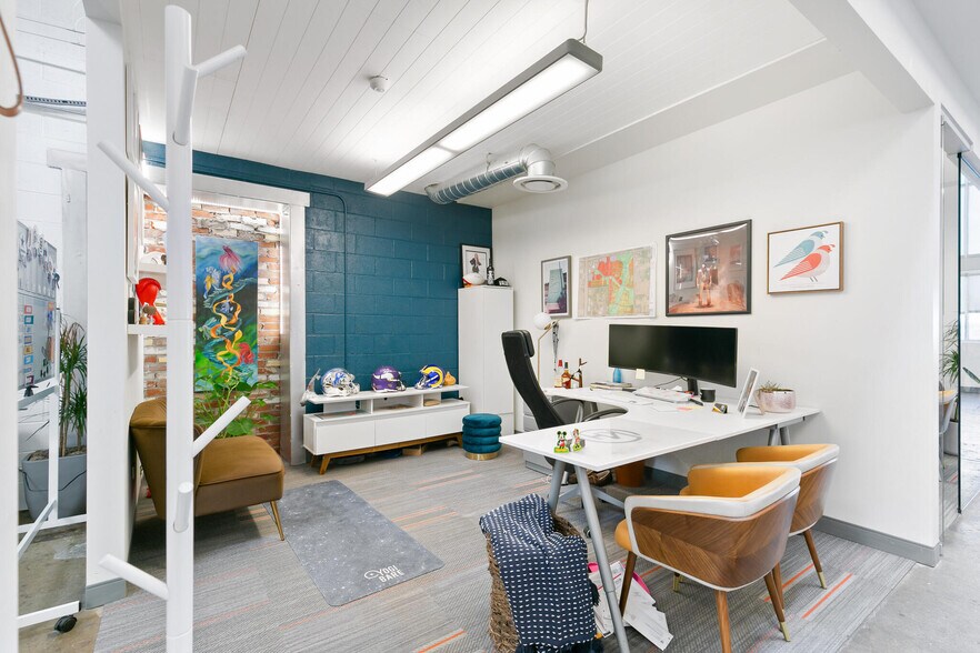 More Photos Of 2245 Curtis St, Denver Loft Creative Space For Lease