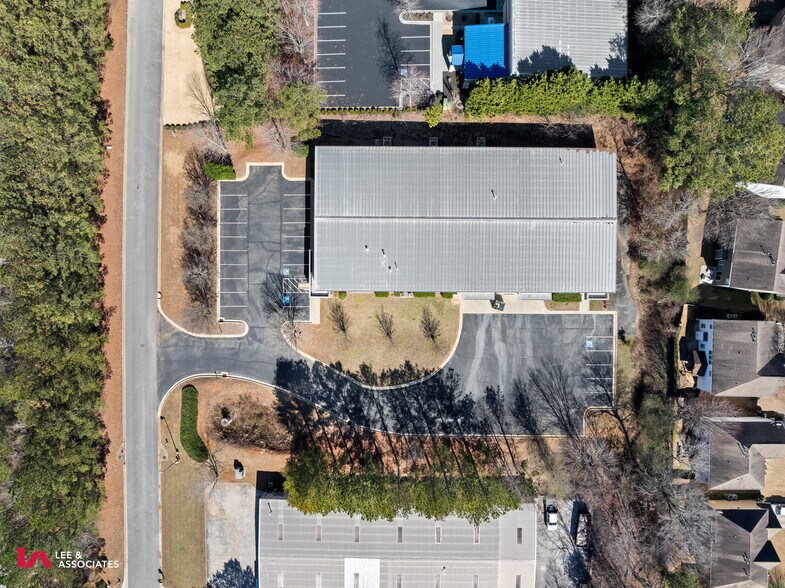 More Photos Of 4240 Industrial Center Ln, Acworth Warehouse For Sale