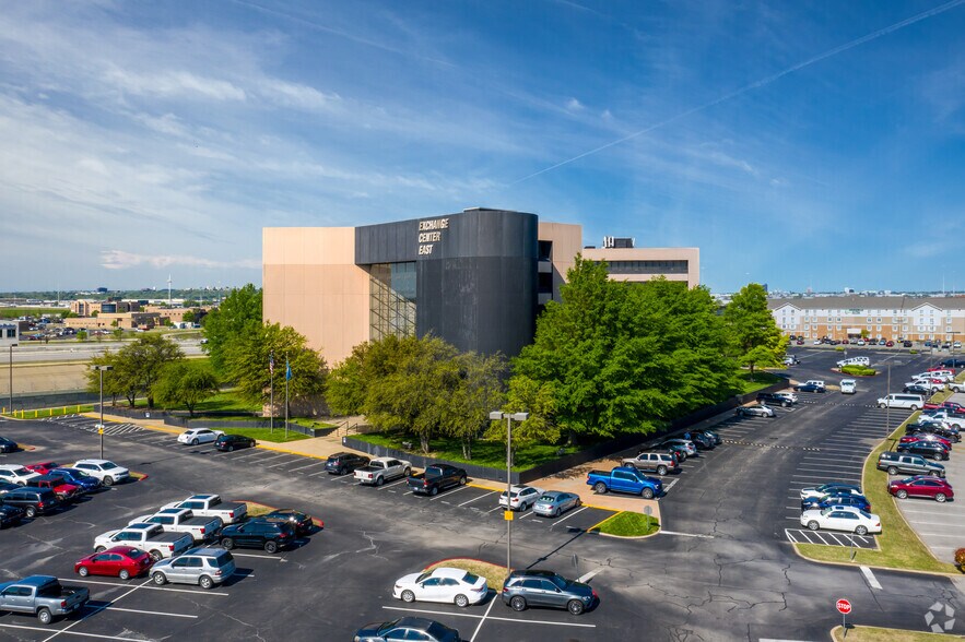 More Photos Of 4606 S Garnett Rd, Tulsa Unknown For Lease