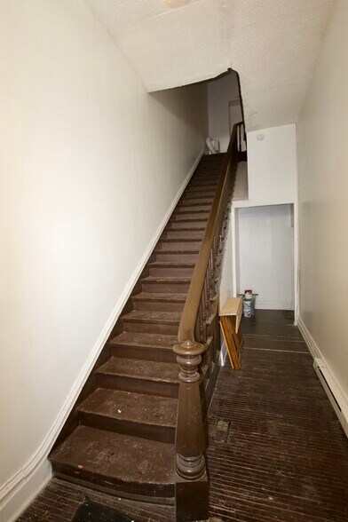 More Photos Of 1111 S 2nd St, Louisville Apartments For Sale