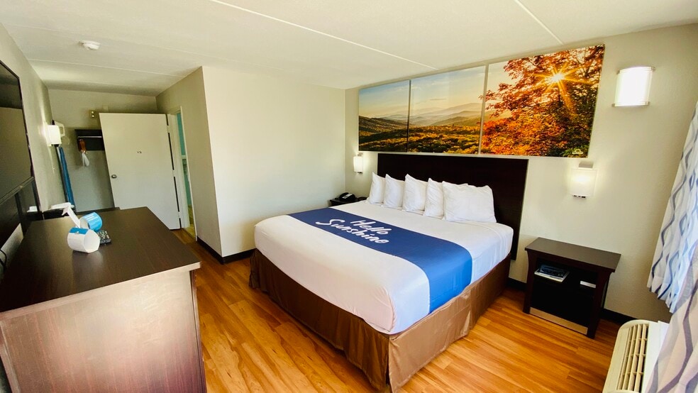 More Photos Of 484 Moody Dr, Maysville Hotel For Sale