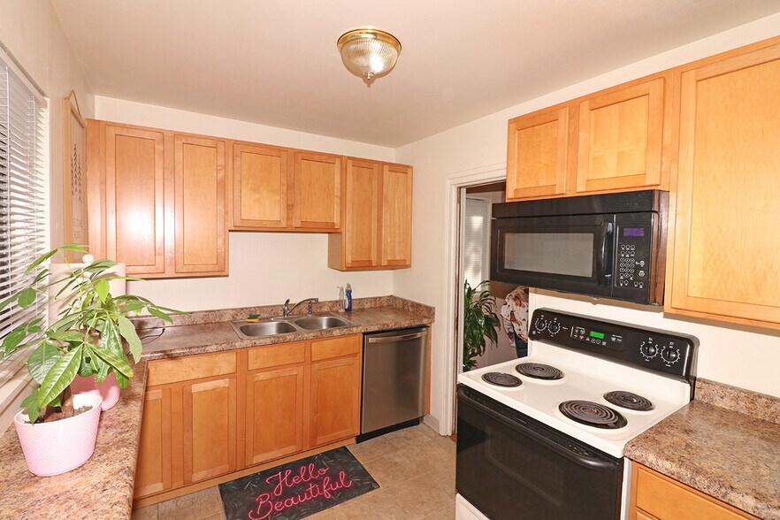 More Photos Of 1830 Chipeta Ave, Grand Junction Multifamily For Sale