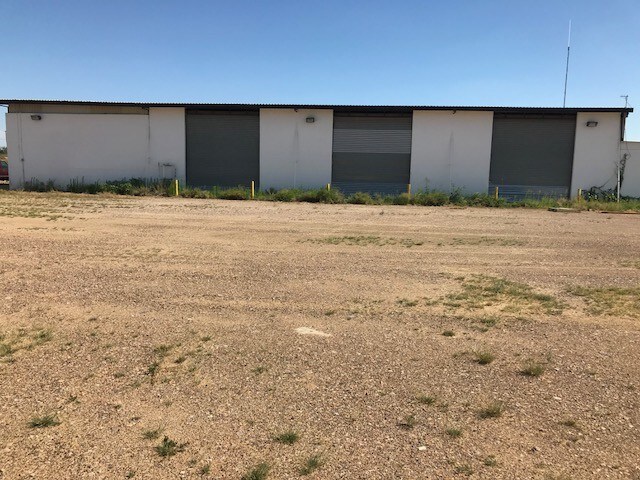 More Photos Of 5215 S Zapata Hwy, Laredo Warehouse For Sale
