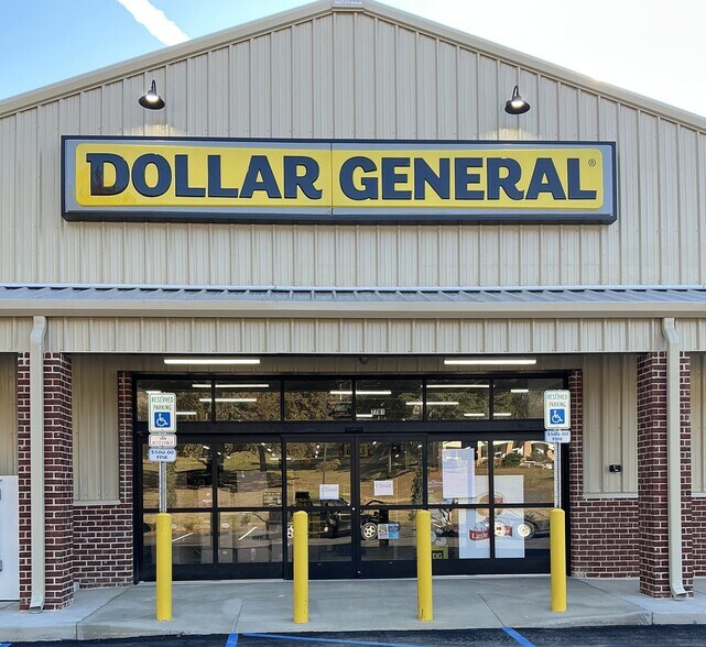 More Photos Of 7701 Bradford Rd, Pinson Freestanding For Sale