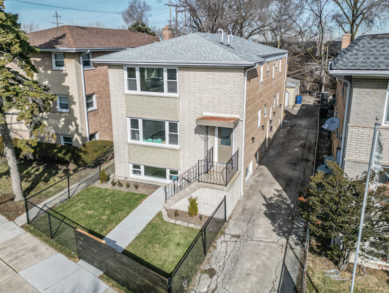 Primary Photo Of 5760 W Park Ave, Cicero Apartments For Sale