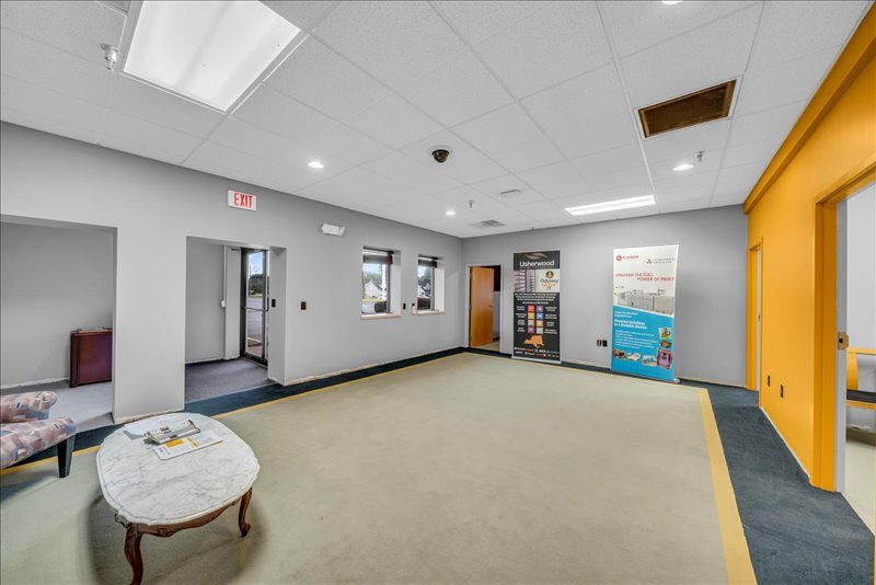 More Photos Of 201 Oakdale Rd, Johnson City General Retail For Sale