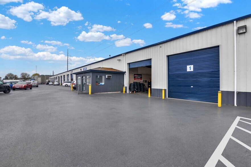 More Photos Of 3608 S 74th St, Tacoma Self Storage For Lease