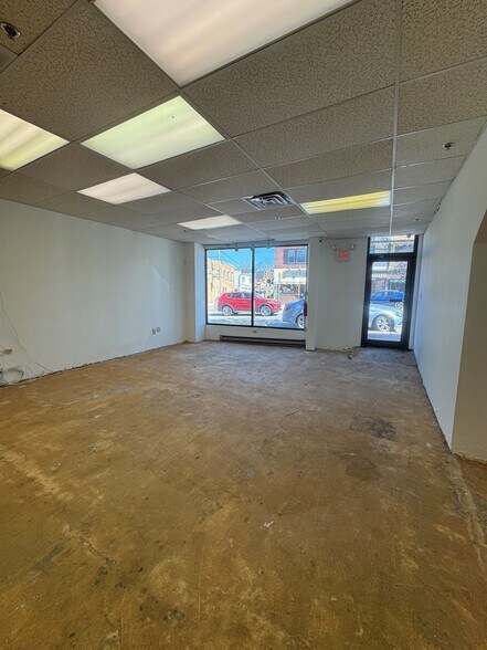 More Photos Of 850 W Lancaster Ave, Bryn Mawr Storefront Retail Office For Lease