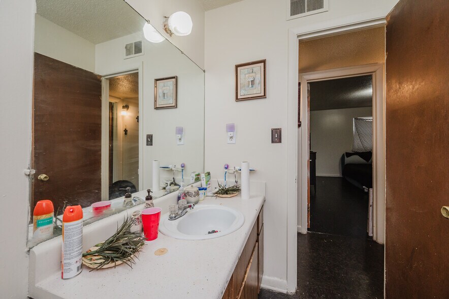 More Photos Of , Birmingham Multifamily For Sale