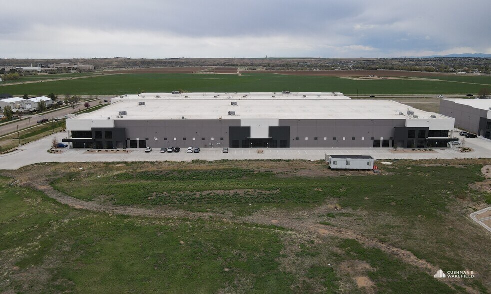 More Photos Of 1130 Diamond Valley Dr, Windsor Distribution For Sale