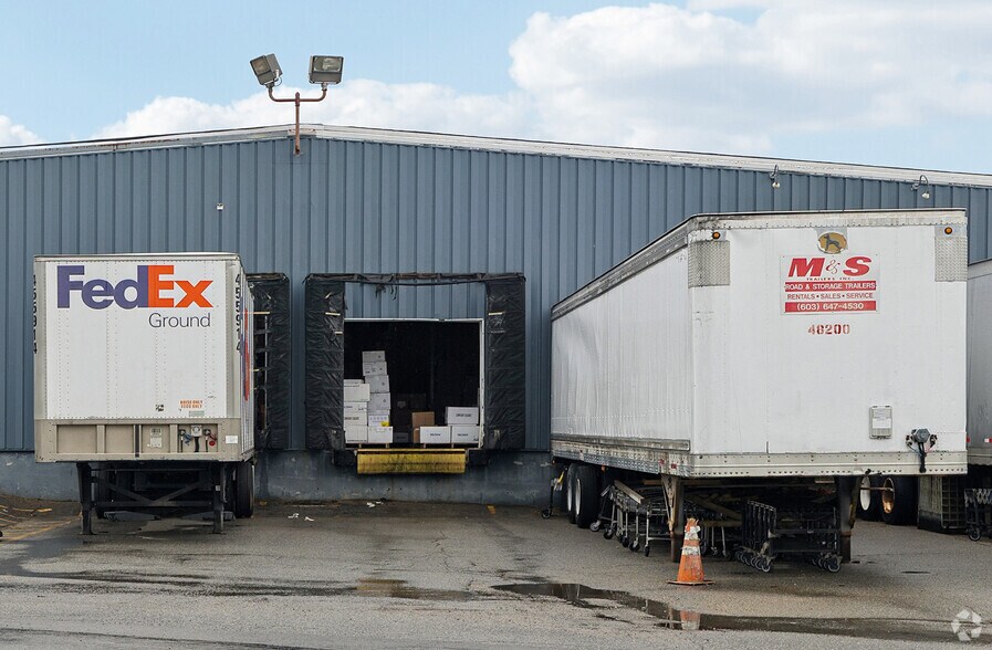 More Photos Of 229-239 Neck Rd, Haverhill Warehouse For Lease