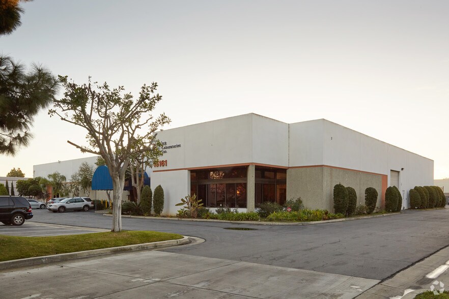 More Photos Of 15161-15165 Triton Ln, Huntington Beach Research And Development For Lease