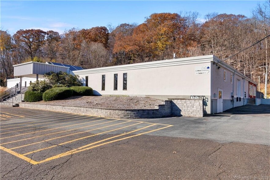 More Photos Of 192 Westbrook Rd, Essex Medical For Lease