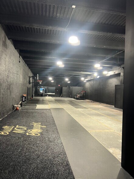 More Photos Of 530 NW 26th St, Miami Warehouse For Lease