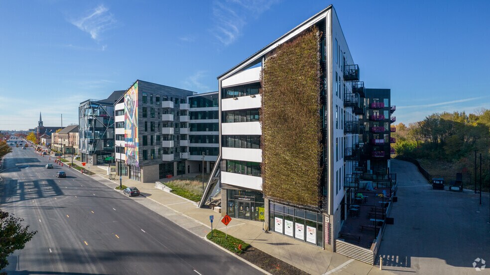 More Photos Of 440-500 W Broad St, Columbus Apartments For Lease