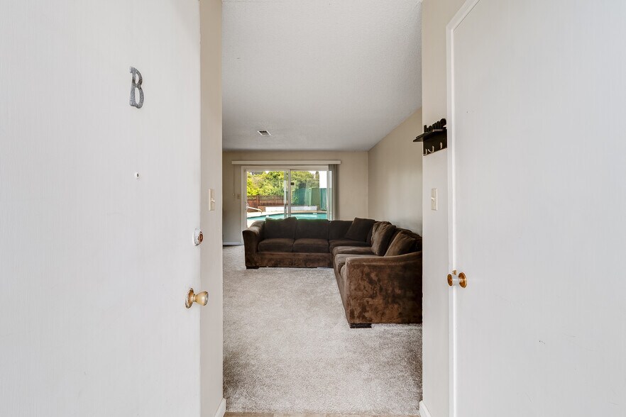 More Photos Of 150 Yorkshire Ct, Vallejo Apartments For Sale