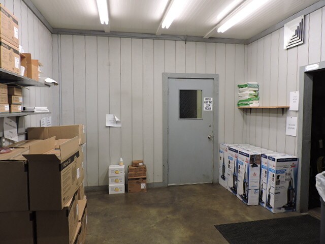 More Photos Of 419 N Westwood Ave, Toledo Light Distribution For Sale