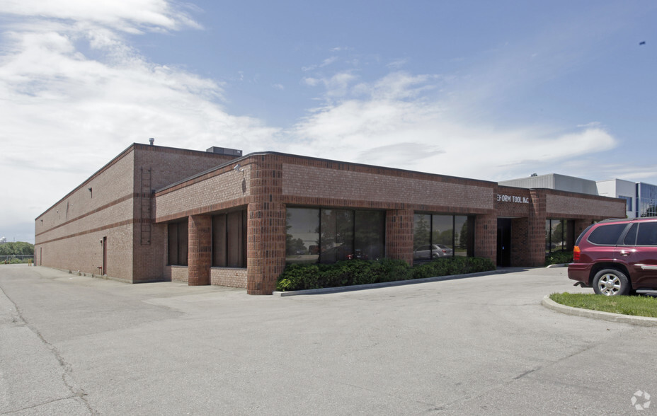 Primary Photo Of 7825 Tranmere Dr, Mississauga Warehouse For Lease