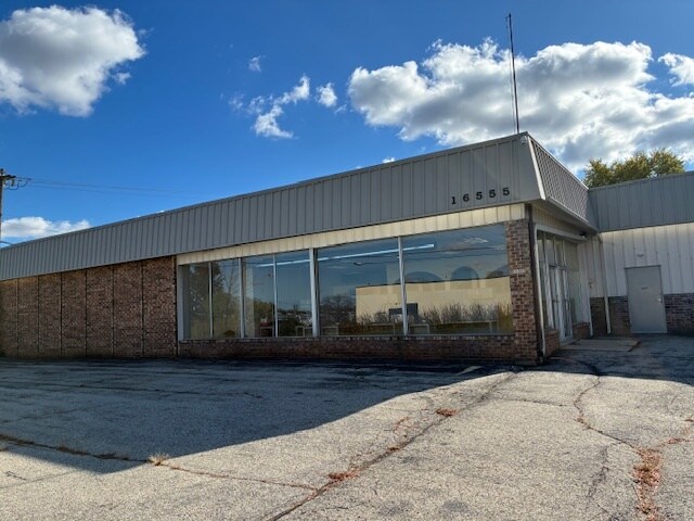 More Photos Of 16555 W Cleveland Ave, New Berlin Manufacturing For Lease