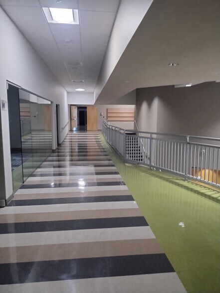 More Photos Of 2031 Optisolar Ln, Mcclellan Warehouse For Lease