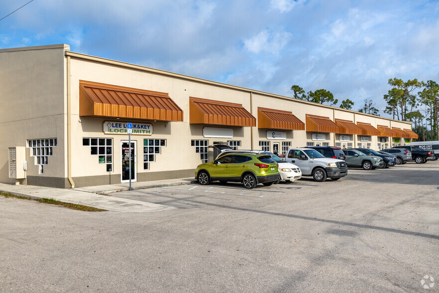 Primary Photo Of 11350-11354 Metro Pky, Fort Myers Unknown For Lease