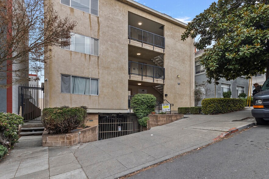More Photos Of 149 Montecito Ave, Oakland Apartments For Sale