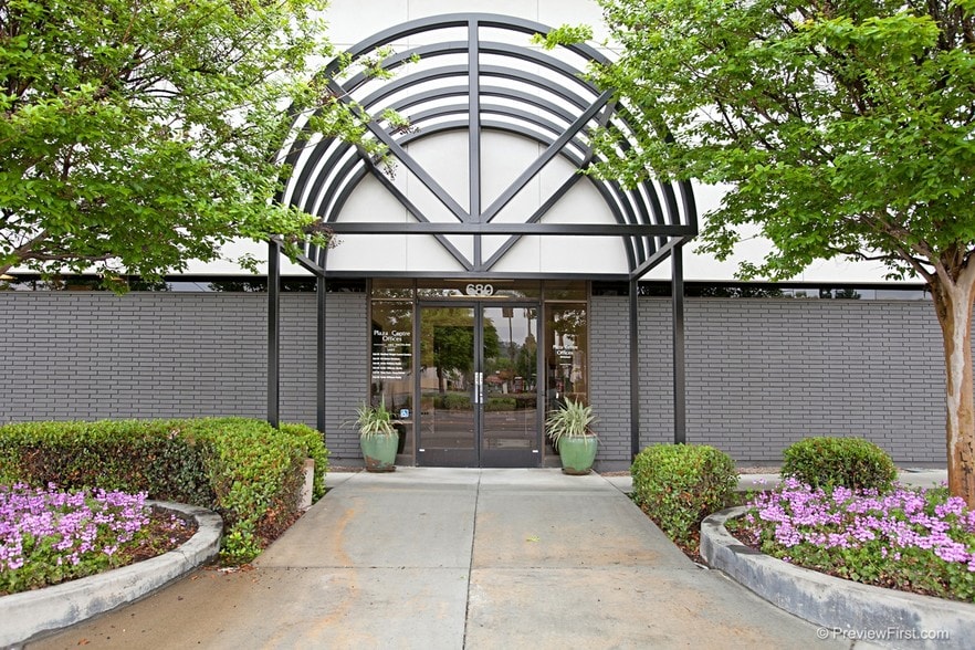 More Photos Of 680 Fletcher Pky, El Cajon Office For Lease