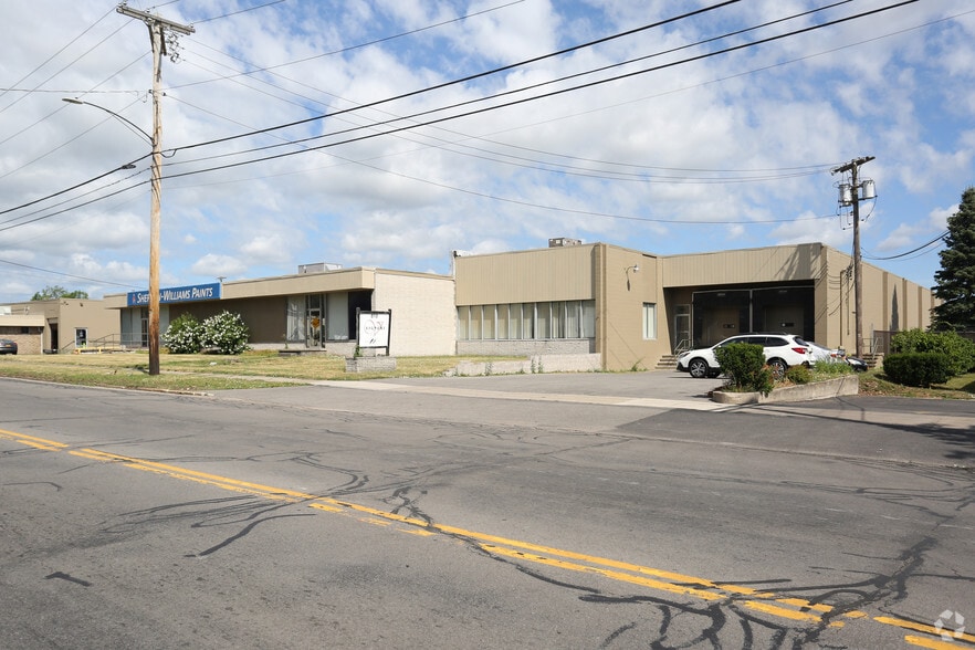 Primary Photo Of 810-824 Emerson St, Rochester Warehouse For Lease