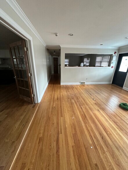 More Photos Of 601 Chestnut Ridge Rd, Spring Valley Manufacturing For Lease