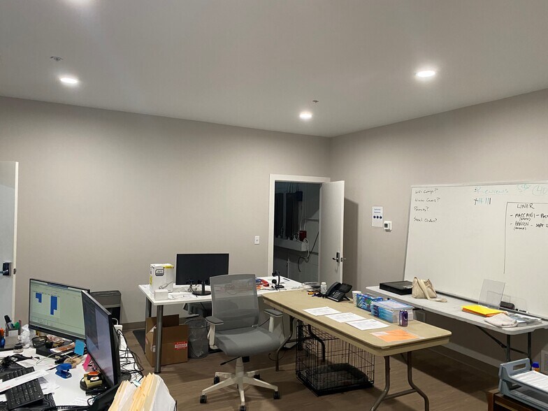 More Photos Of 8960 Excelsior Blvd, Hopkins Industrial For Sale