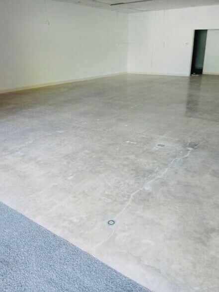 More Photos Of 10410 W Sample Rd, Coral Springs Unknown For Lease