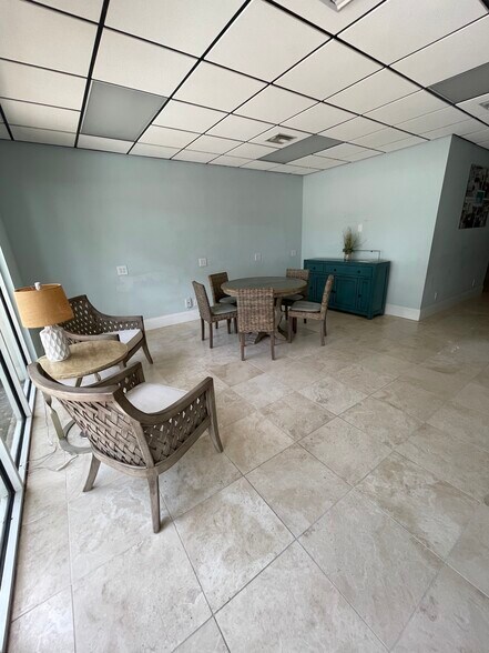 More Photos Of 3975 20th St, Vero Beach Medical For Lease