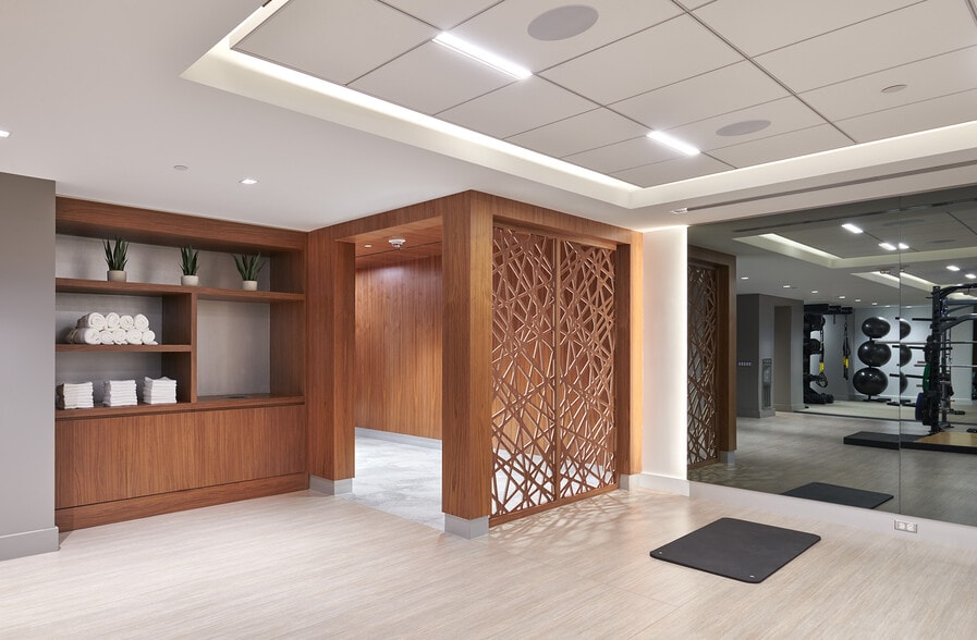 More Photos Of 1919 M St NW, Washington Office For Lease