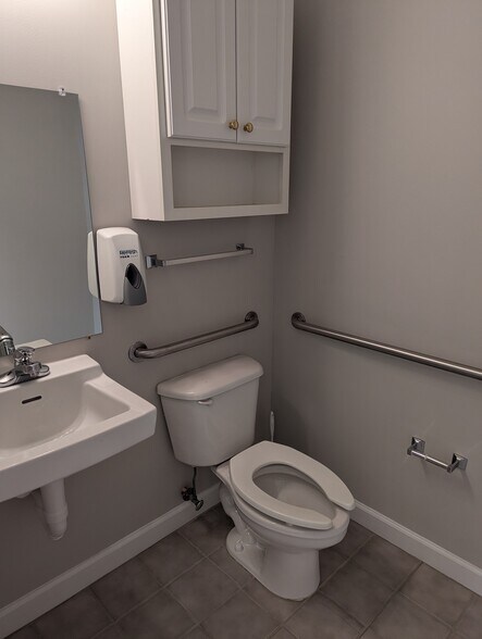 More Photos Of 2000 Bearcat Way, Morrisville Research And Development For Lease